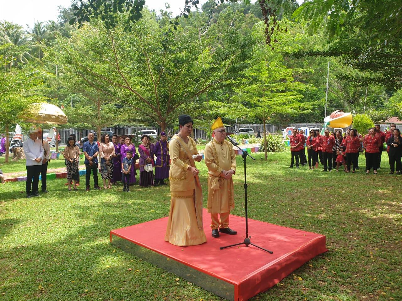 Bupati-dan-Wabup-saat-menyampaikan-kesan-dan-pesan-pada-acar-pelepasangjghjghj.jpg