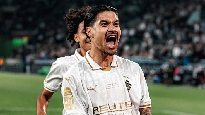 Borussia Moenchengladbach Pesta Gol di Kandang Heidenheim, Kevin Diks Sukses Eksekusi Penalti