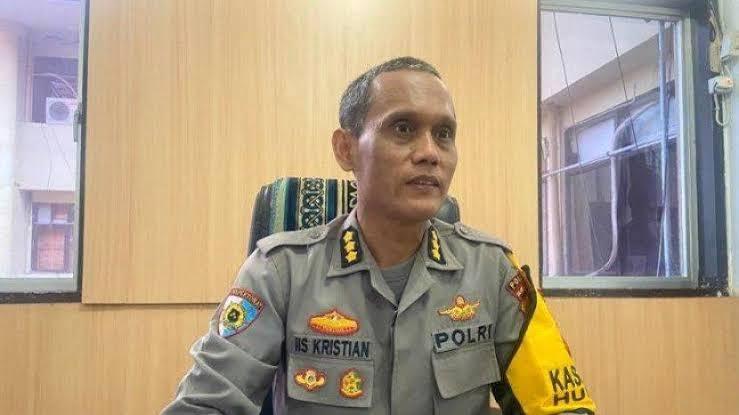Caption-Kabid-Humas-Kombes-Pol-Iis-Kristian-Foto-Rhendi-Umar.jpg