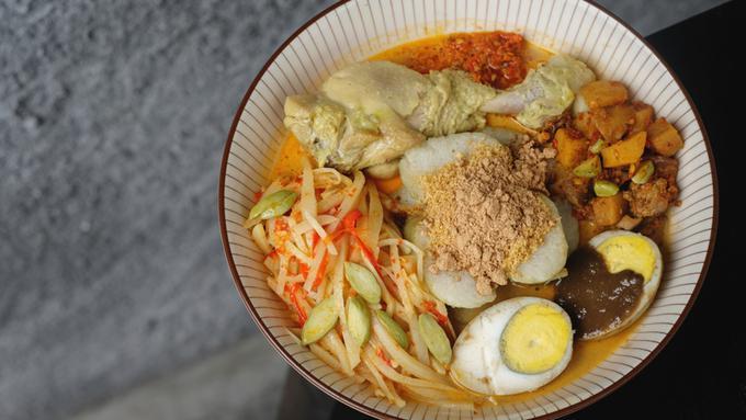 Cara-Membuat-Lontong-Sayur-Campur-Hidangan-yang-Biasanya-Ada-Saat-Perayaan-Cap-Go-Meh.jpg