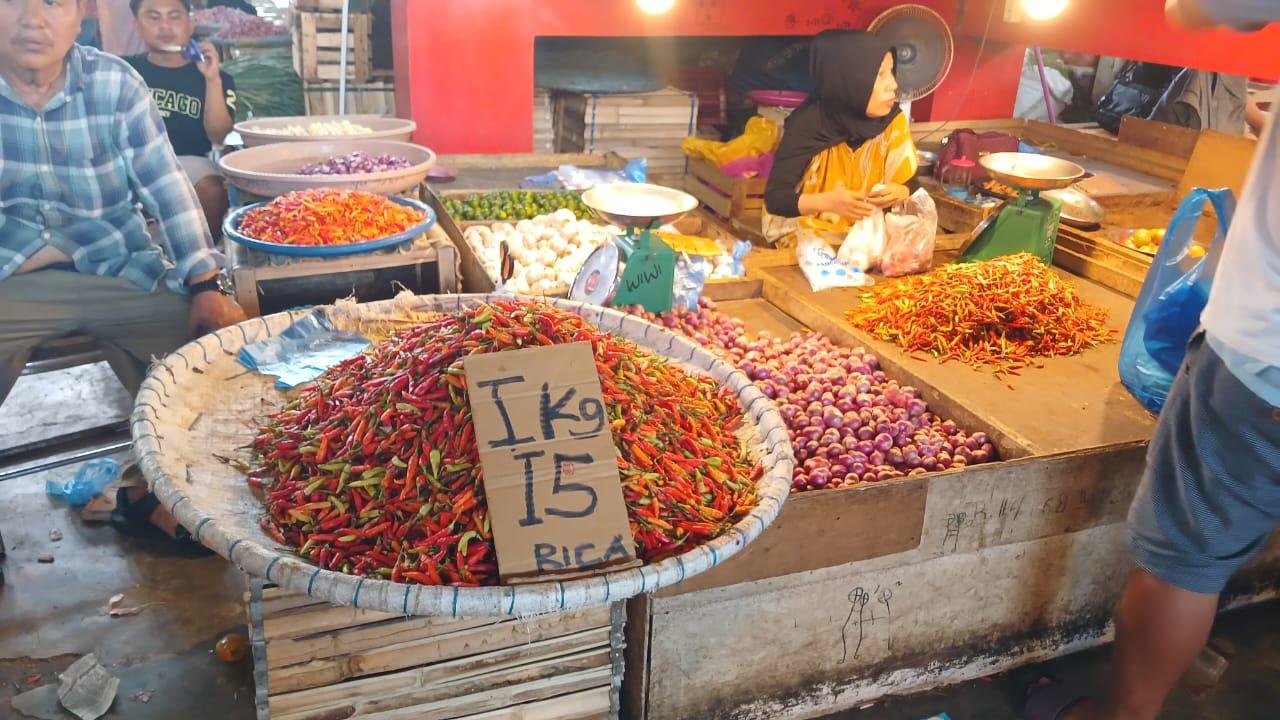 Harga Cabai Rawit Turun di Pasar Bersehati Manado, Jadi Rp 15 Ribu per Kilogram