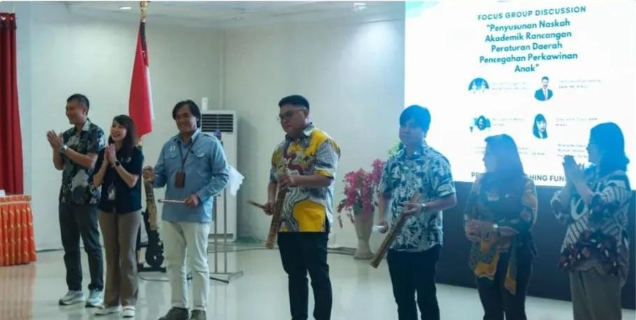 DISKUSI-Pemerintah-Kabupaten-Kepulauan-Sangihe-menggelar-kegiatan909-0-0.jpg
