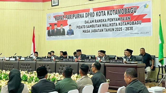 DPRD-Kotamobagu-dsbhtsdrtsdr.jpg