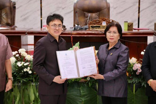 DPRD-kota-Manado-gelar-Rapat-Paripurna-Penandatanganan-Nota.jpg