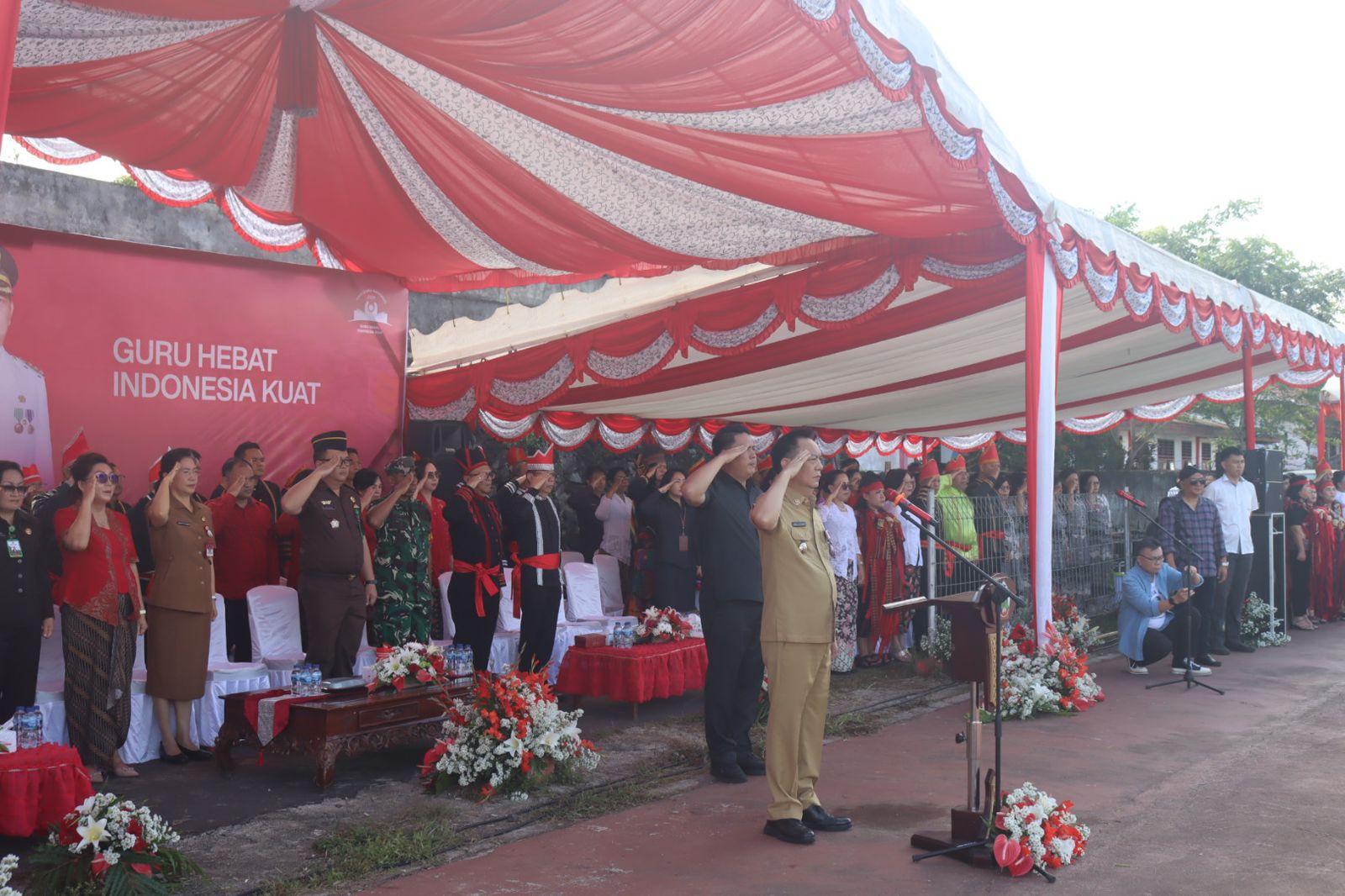 Dalam-rangka-memperingati-Hari-Guru-Nasional-2024-Wali-Kota-Tomoho.jpg