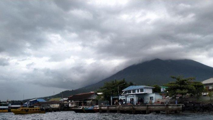 KM Holly Marry Mendadak Batal Uji Sandar di Pelabuhan Dufa-Dufa Ternate Maluku Utara, Bikin Kecewa