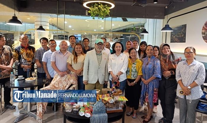 Djauhari-Oratmangun-mengajak-perwakilan-pelaku-UMKM-Sulawesi-Utara.jpg