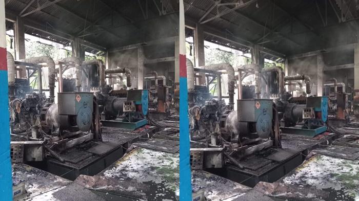 Empat-mesin-pembangkit-listrik-milik-PLN-Tagulandang-yang-terbakar-4t65.jpg