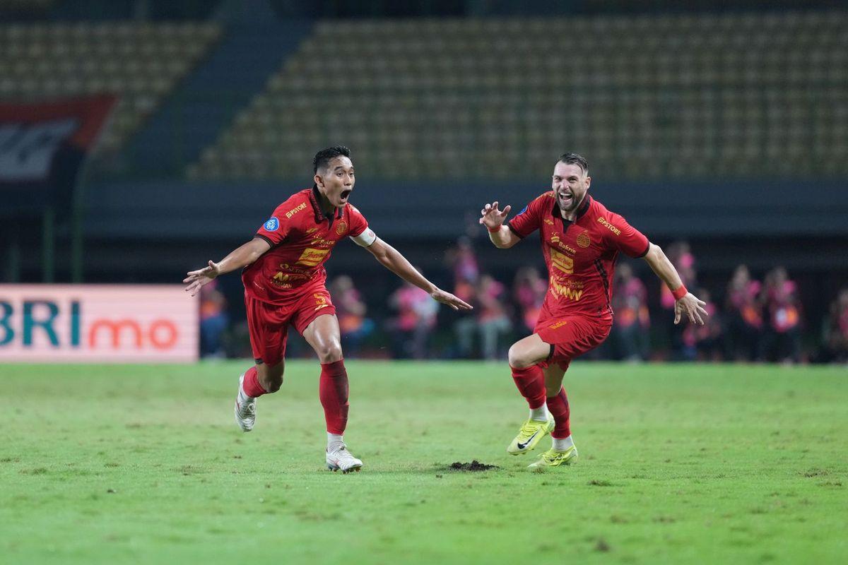 FIFA-PUSKAS-AWARD-Momen-saat-bek-Persija-Jakarta-Rizky-Ridho-rey5893.jpg