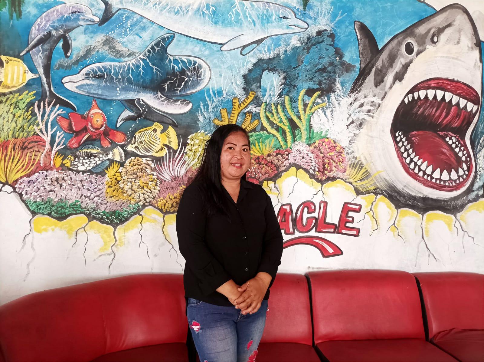 Felma Lumempow Hukum Tua Perempuan Pertama di Desa Tumpaan Minsel Sulawesi Utara