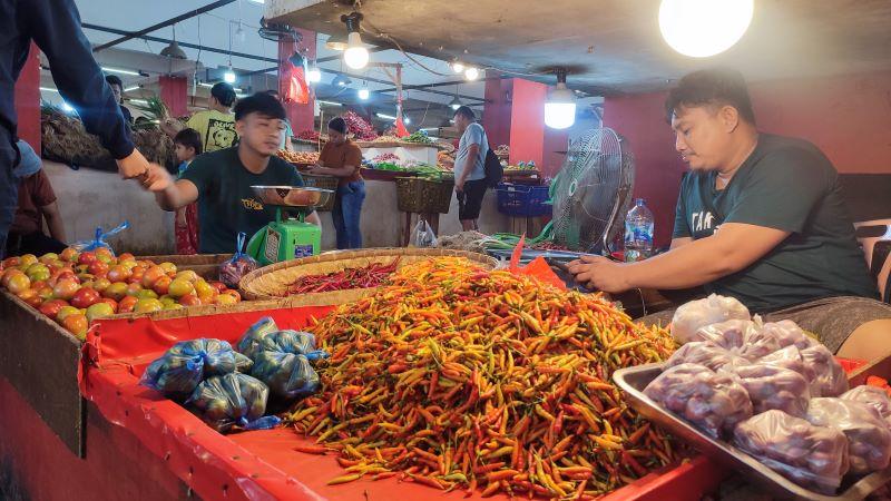 BREAKING NEWS: Harga Cabai Keriting dan Tomat Naik di Pasar Bersehati Manado Sulawesi Utara