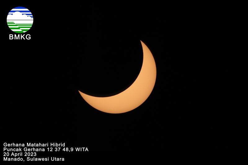 Foto-Dok-BMKG-Tampilan-gerhana-matahari-sebagian-pada-puncaknya.jpg
