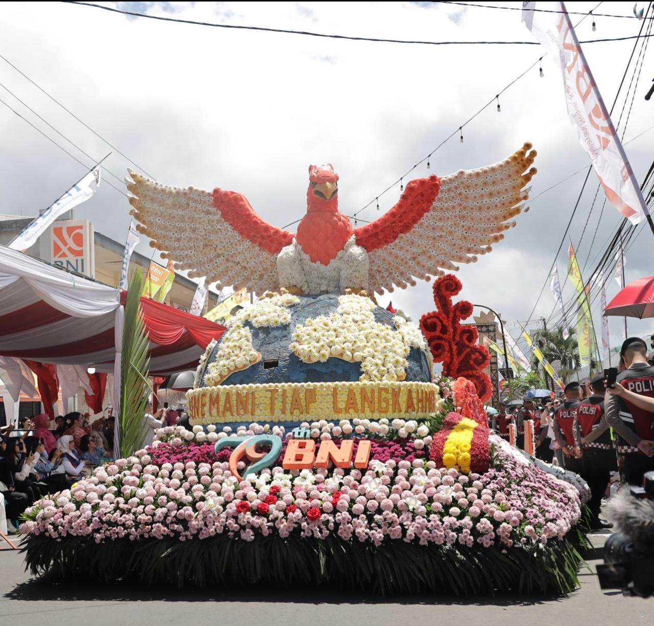Foto-Dok-Istimewa-Float-BNI-dalam-parade-Tournament-of-Flower-Tomohon.jpg
