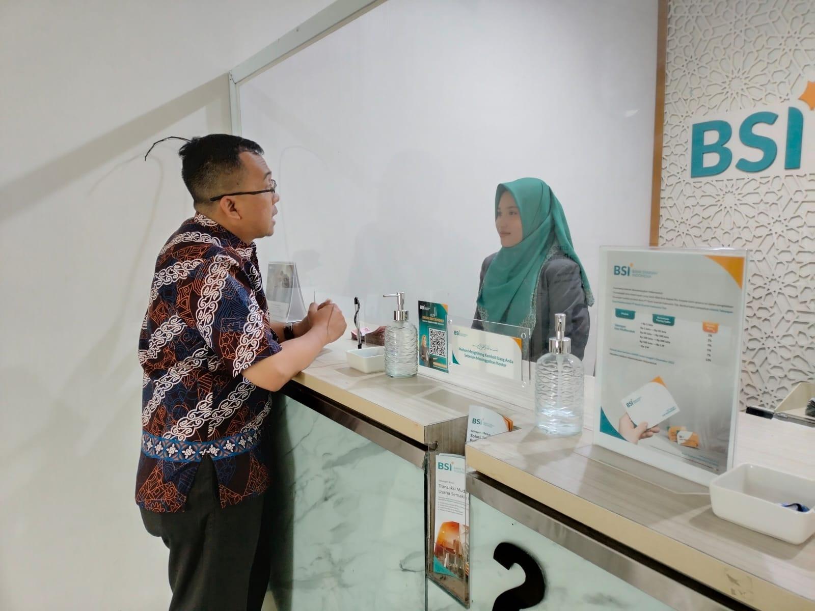 Foto-Dok-Tribun-Manado-Menghadapi-libur-akhir-tahun-Bank-Syariah-Indonesia-BSI-menggelar-layanan.jpg