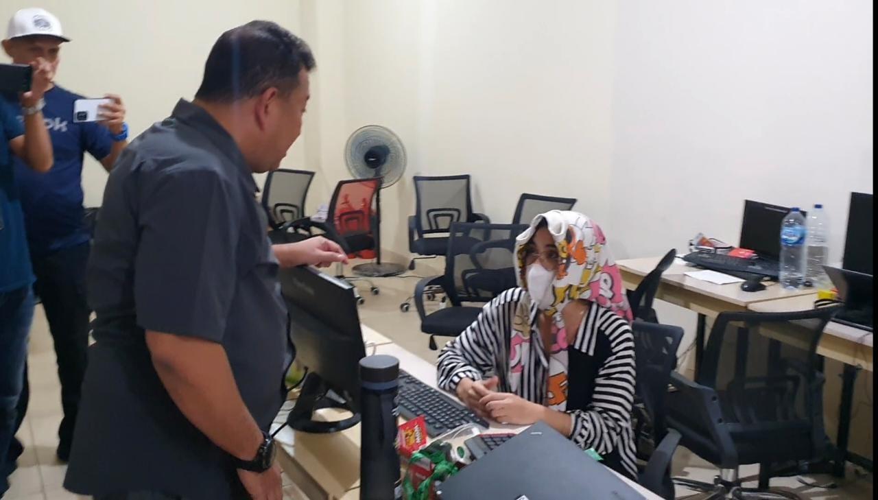 Polda Sulawesi Utara Gerebek Kantor Pinjol Ilegal di Manado, Nasriadi: Belum Ada Warga yang Melapor