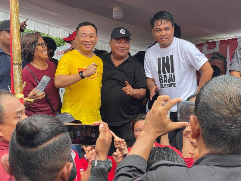 Pilkada Bitung 2024, Geraldi Mantiri-Erwin Wurangian Goyang Yora saat Kampanye di Kecamatan Maesa