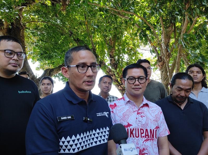 Foto-Tribun-ManadoFernando-Lumowa-Menteri-Pariwisata-dan-Ekonomi-Kreatif-RI-Sandiaga-Uno.jpg