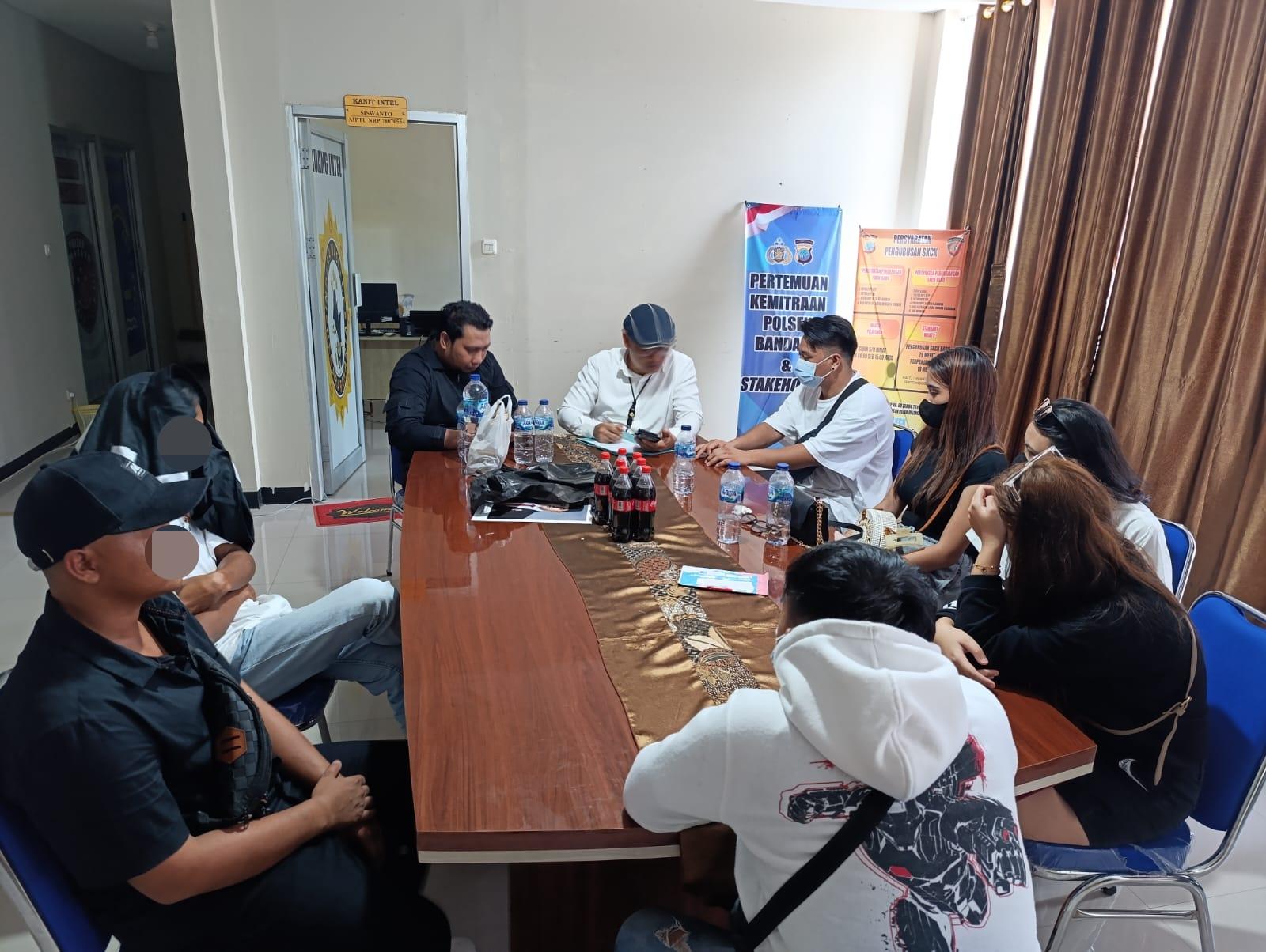 Foto-Tribun-ManadoFernando-Lumowa-Polisi-mengamankan-tujuh.jpg