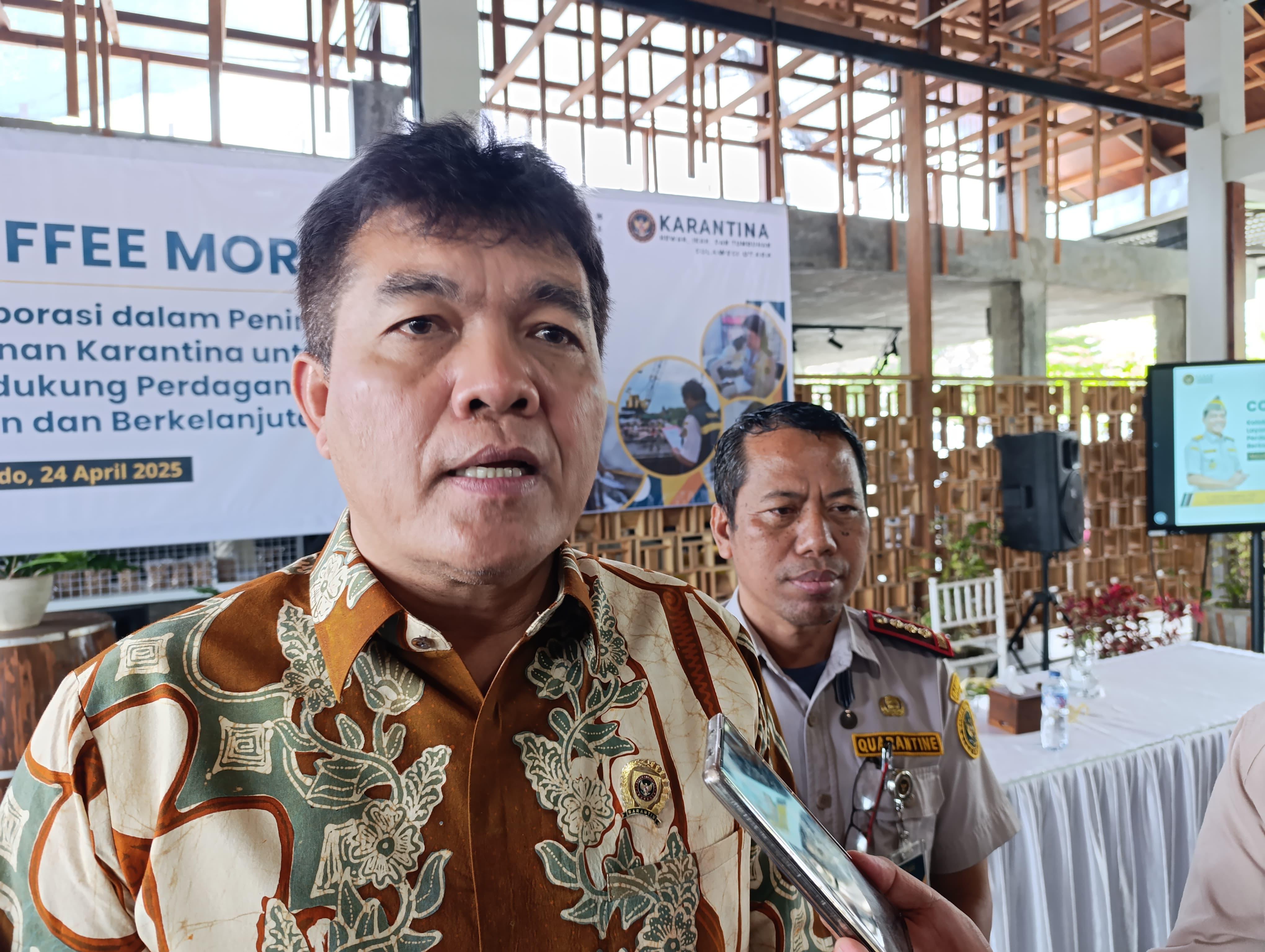 Foto-Tribunmanadocom-Fernando-Lumowa-Kepala-Balai-Karantina.jpg