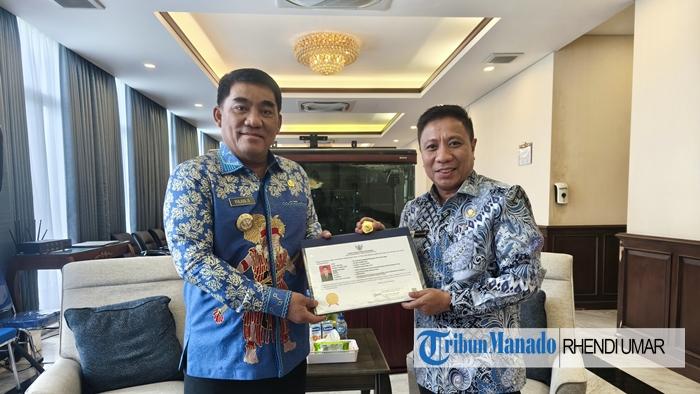 Fransiscus-Engelbert-Manumpil-Asisten-Administrasi-Umum-Setda-Provinsi-Sulut.jpg