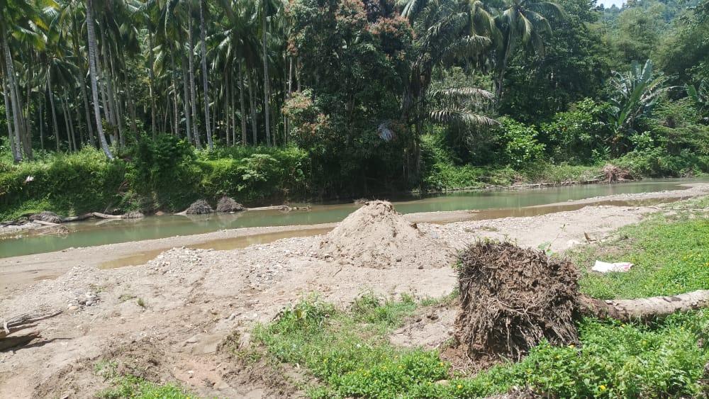 Galian C di Desa Molibagu Bolsel Sulawesi Utara Menuari Protes, Roy Mamonto: Tidak Miliki Izin