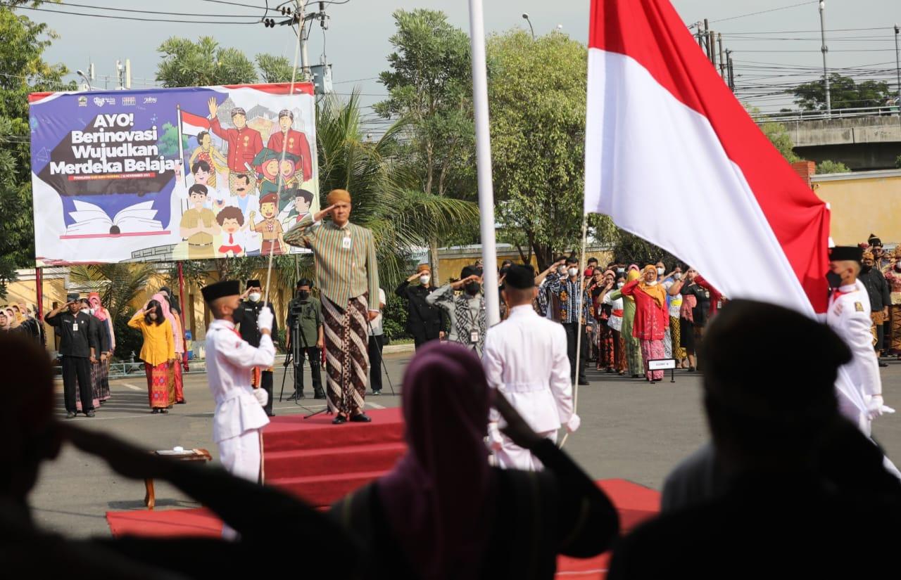 Ganjar Pranowo : Mensejahterakan Guru Tidak Mustahil, Ini Soal Keberpihakan