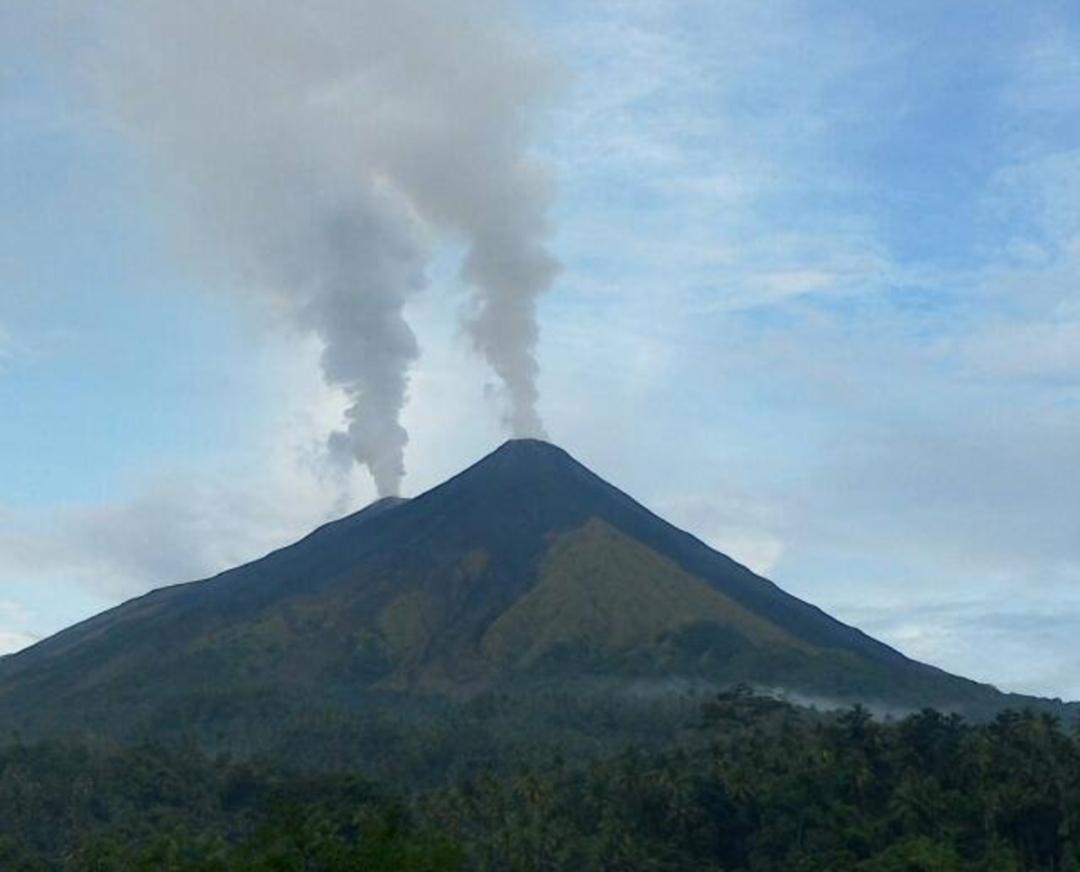 26 Mei - 1 Juni 2023, Gunung Api Karangetang di Sitaro Sulawesi Utara Alami 657 Kali Gempa Guguran