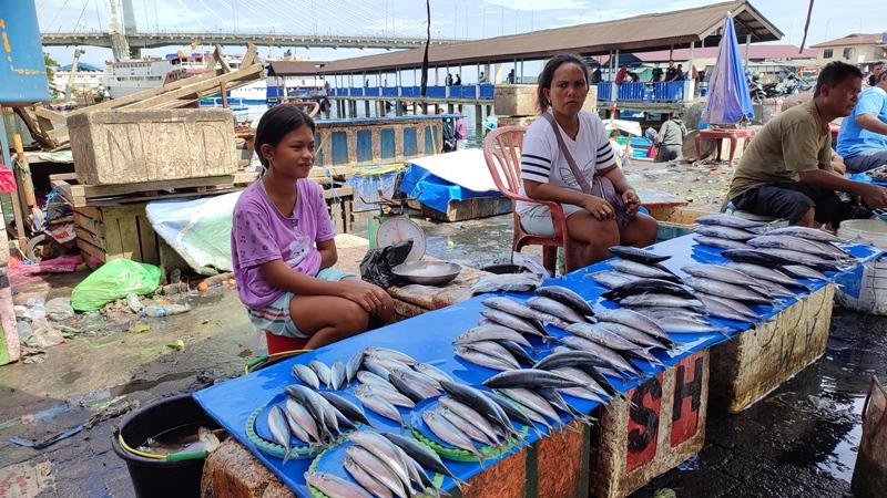 Harga-ikan-terbaru-di-Pasar-Bersehati-Manado-Sulawesi-Utara-hari-ini-Senin-1-Agustus-2022.jpg