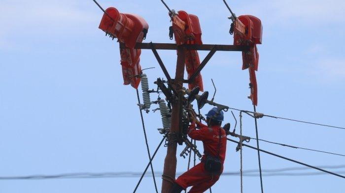 ILUSTRASI-Ilustrasi-petugas-PLN-sedang-melakukan890.jpg