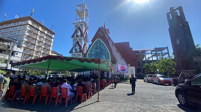 Ibadah-Perayaan-Natal-di-GMIM-Sentrum-Manado-Sulawesi-Utara-Foto-1.jpg
