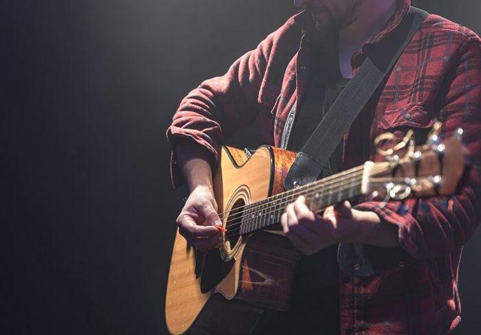 Ilustrasi-gitar-Arti-mimpi-tentang-gitar-5684.jpg