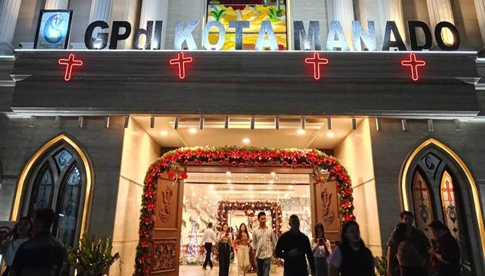 JADWAL-IBADAH-NATAL-Potret-Gedung-GPdI-Samrat-Manado-Sulawesi-Utarakjhkhjk.jpg
