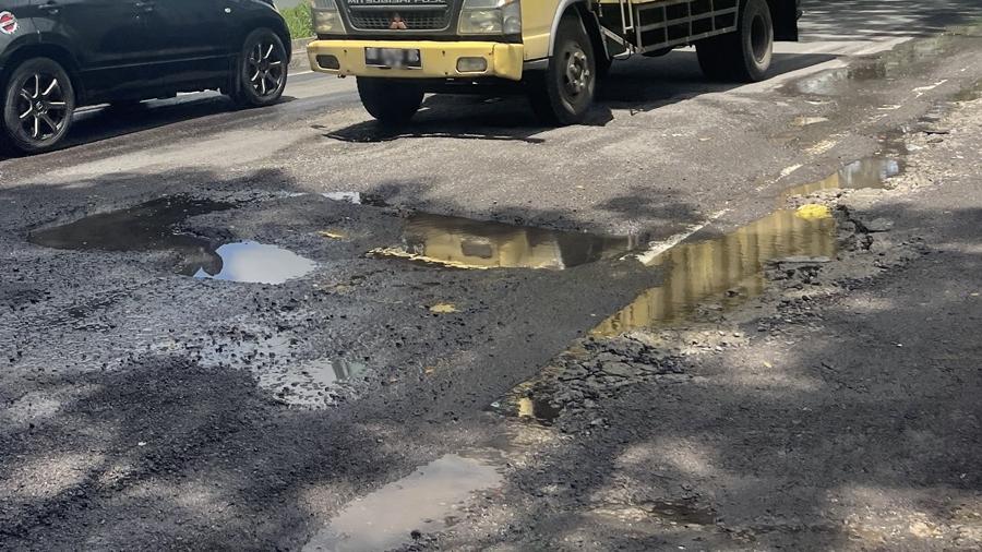 3 Berita Populer Sulut, Sehari 5 Kecelakaan Akibat Jalan Rusak di Minut, Jejak Karier Hein Arina