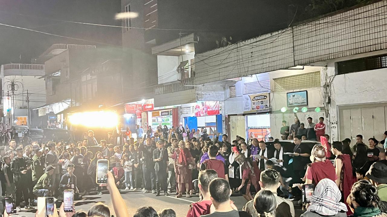 Jemaat GMIM Riedel Wawalintouan Tondano Minahasa Gelar Via Dolorosa, Peringati Paskah 2025