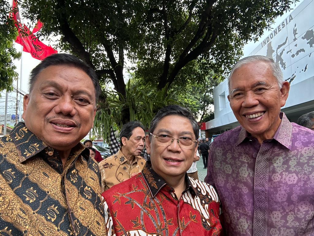 Jenderal Asal Sulawesi Utara Letjen Purn Johny Lumintang Dukung Ganjar Pranowo dan Mahfud MD