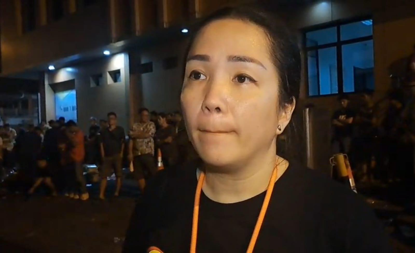 KEBAKARAN-Direksi-Megamas-Manado-Amelia-Tungka.jpg