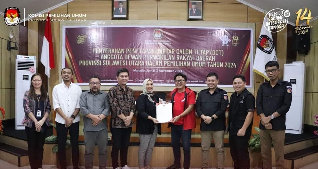 KPU-Sulawesi-Utara-menyerahkan-SK-DCT-DPRD-Sulfgjhfgjghjg.jpg