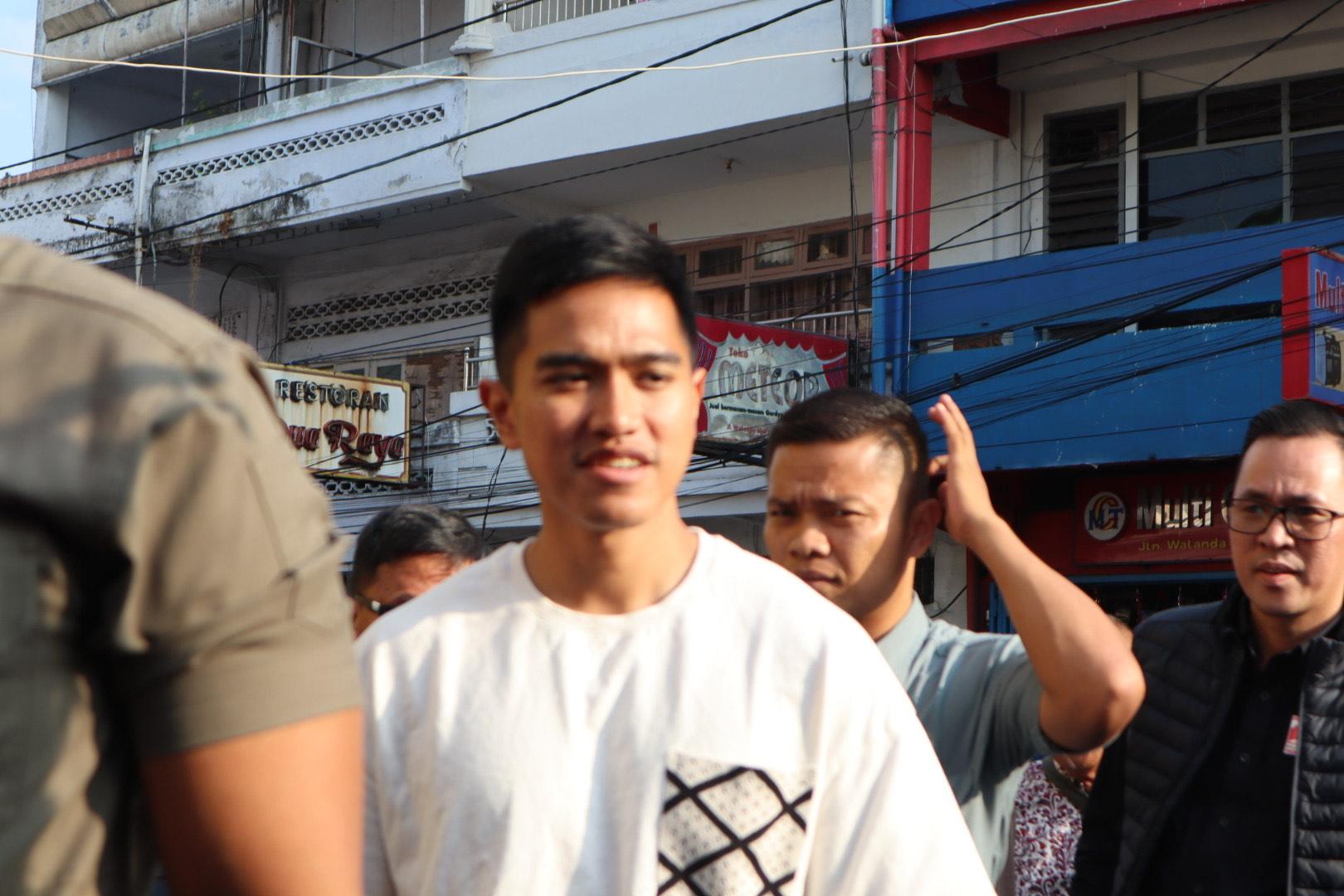 Potret Kaesang Pangarep ke Kawasan Wisata Kuliner Jalan Roda Manado Sulawesi Utara