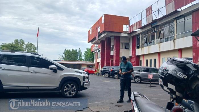 Kantor-Samsat-Manado-di-Jalan-17-Agustus-Teling-Atas-Wanea-Manado-Sulawesi-Utara.jpg