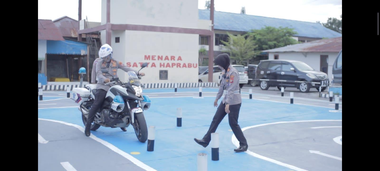 Kapolres Bitung AKBP Tommy Souissa Coba Sirkuit Praktik SIM C yang Baru