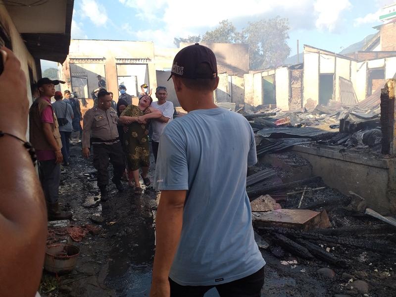 Kebakaran-di-Gogagoman-Kotamobagu-Sulawesi-Utara-Jghjghjghj.jpg