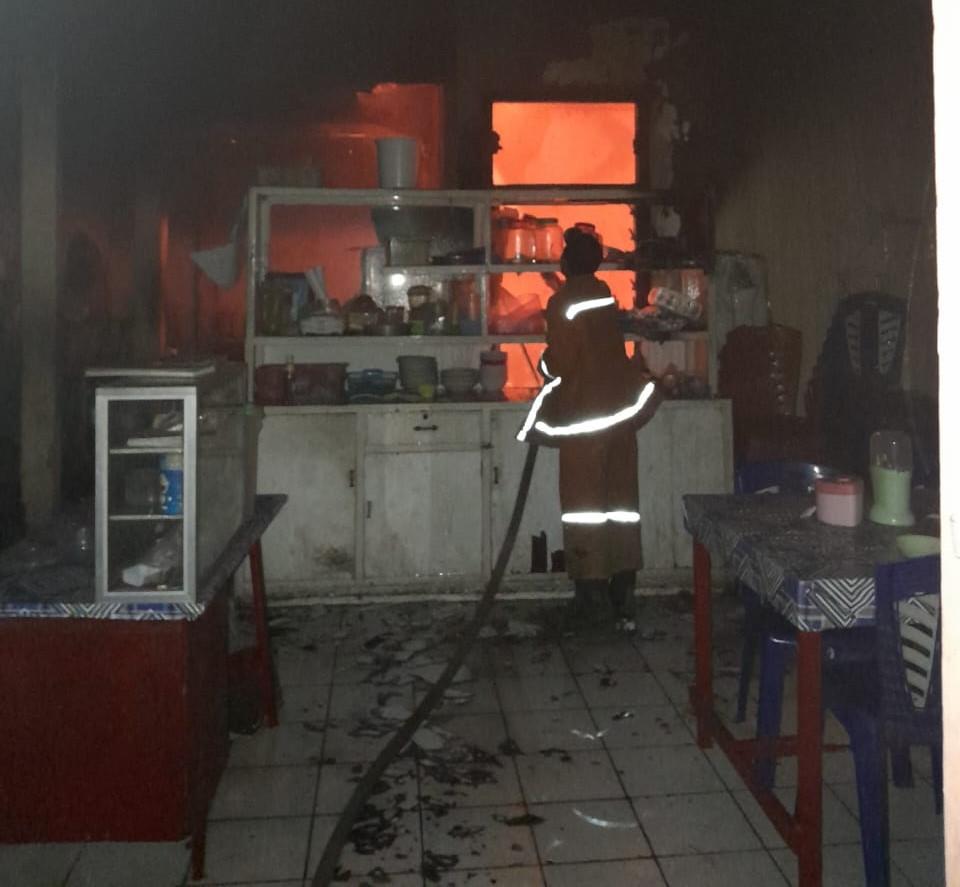 Kebakaran Hanguskan RM Immanuel di Minut Sulawesi Utara, Penyebab Masih Diselidiki