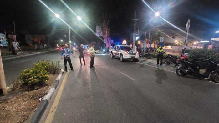 Kecelakaan Maut, Seorang Pemotor Tewas, Hendak Nyalip Mobil Lalu Tabrak Pembatas Jalan