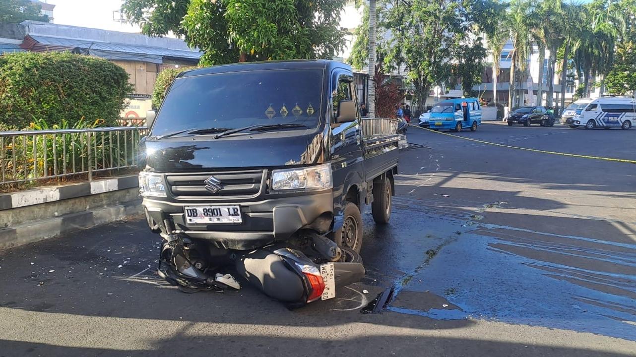 Kecelakaan-lalu-lintas-maut-terjadi-di-ruang-jalan-Pasar-45.jpg
