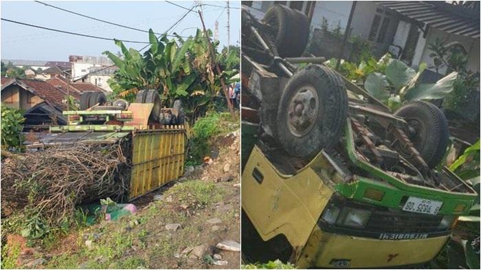 Kecelakaan-lalu-lintas-truk-terguling-terjadi-di-Desa-Cibadag.jpg