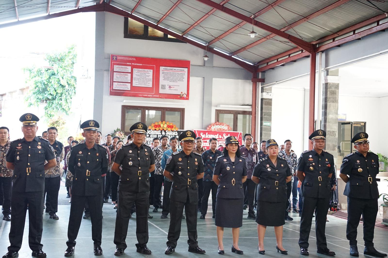 Daftar 8 Pejabat Administrasi yang Dilantik Kakanwil Kemenkumham Sulawesi Utara Ronald Lumbuun