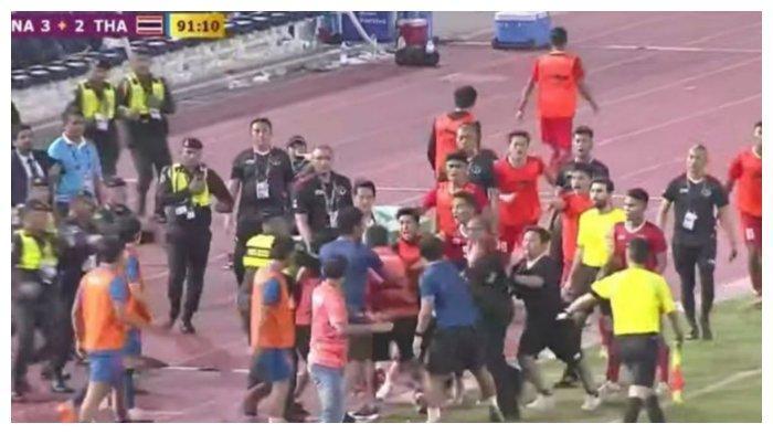 Kericuhan-terjadi-saat-pertandingan-final-SEA-Games-2023.jpg