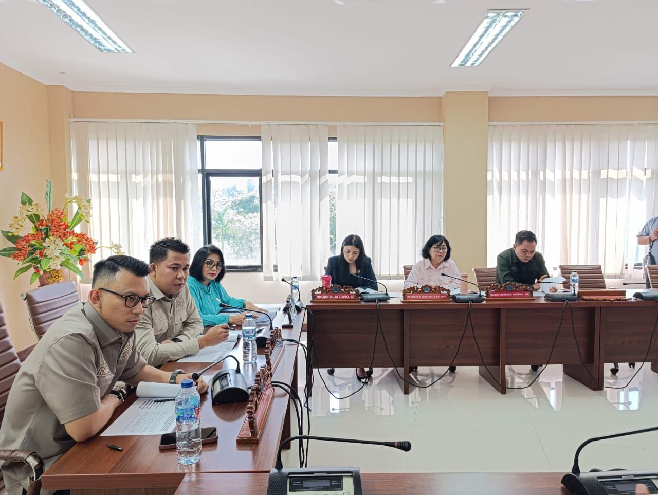 Komisi-I-DPRD-Sulawesi-Utara-melaksanakan-hearing-dengan-Dinas-PMD.jpg