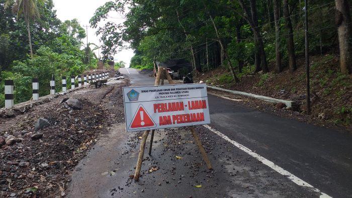 Kondisi-terkini-Jalan-Mapanget-Molas-fdhsdr.jpg