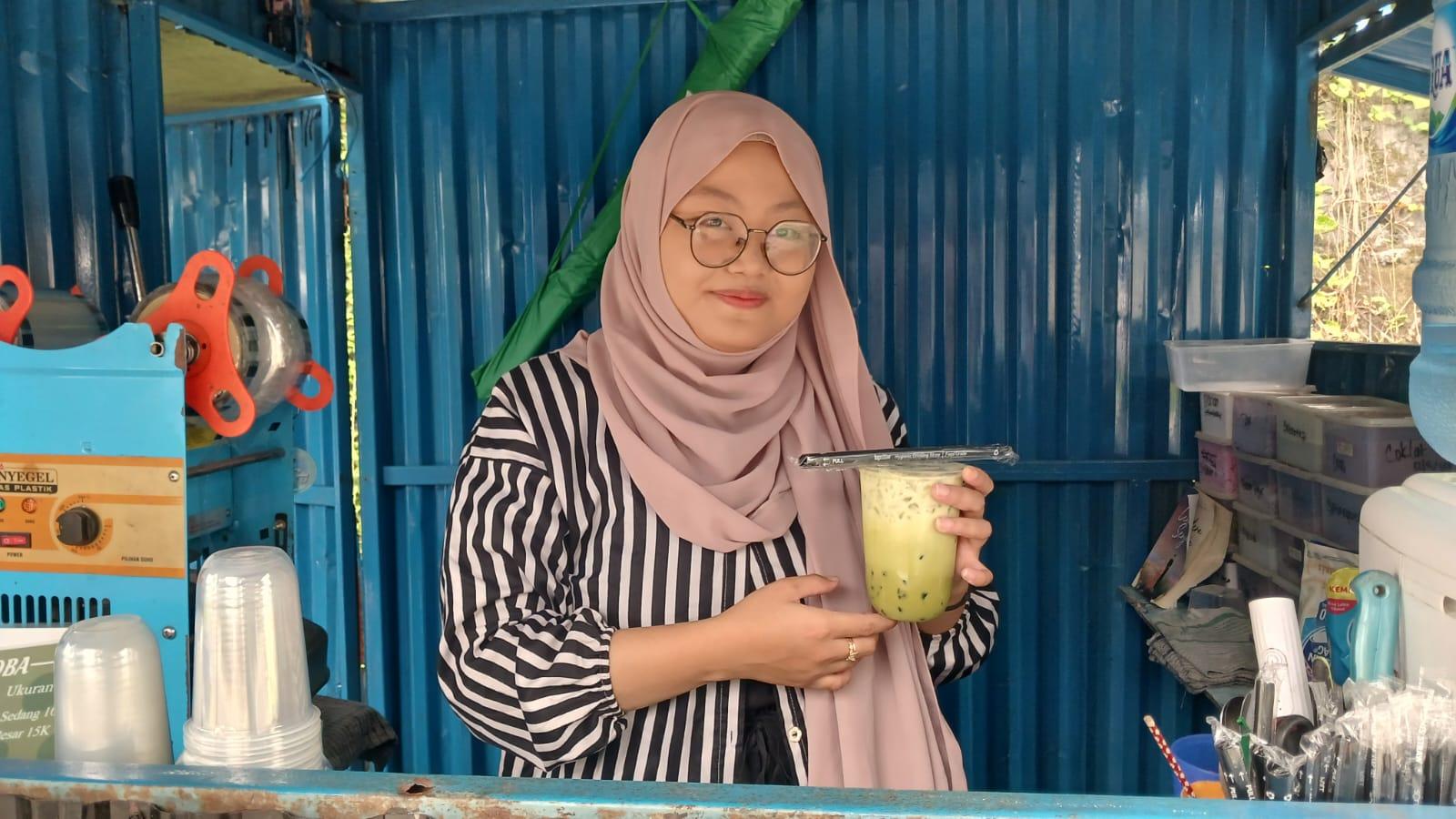 Kisah Cewek Manado Wianda Rahman Membagi Waktu Antara Bisnis dan Kuliah